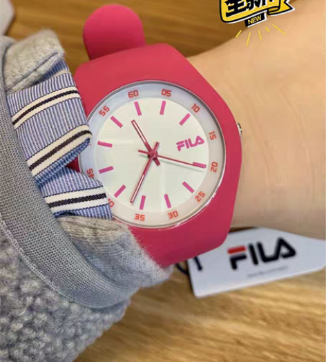 包邮全新 94元包邮FILA斐乐手表官方正...