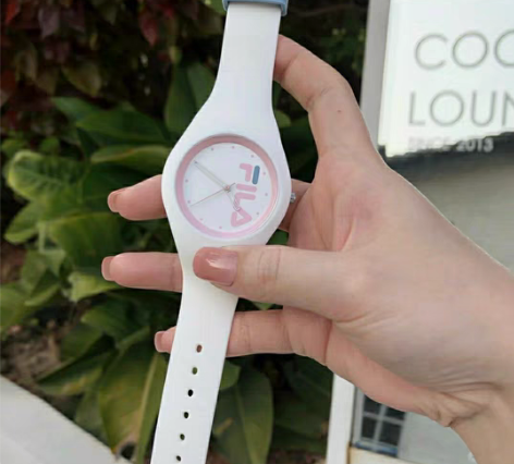 包邮手表女FILA斐乐官方正品男女情侣学生...