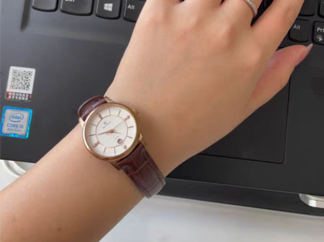 包邮天王女士皮带手表 买来带过一段时间新鲜...