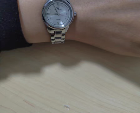 包邮天王女士手表，专柜买的，现在处理200...