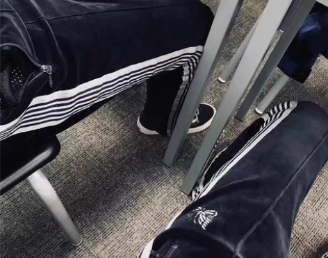 转卖老夫子 needles 蓝丝绒 蝴蝶刺...