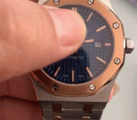 包邮全新日本西铁城8215机芯 42表径。...