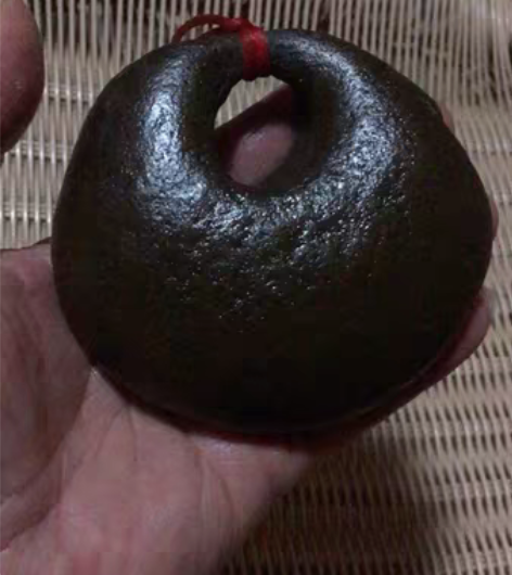 包邮远古石佩 石器时代的宝贝 感兴趣的话点...