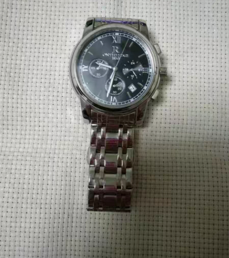 包邮ONTHEEDGE 瑞之缘单历三针电子表，走时准，轻微划...