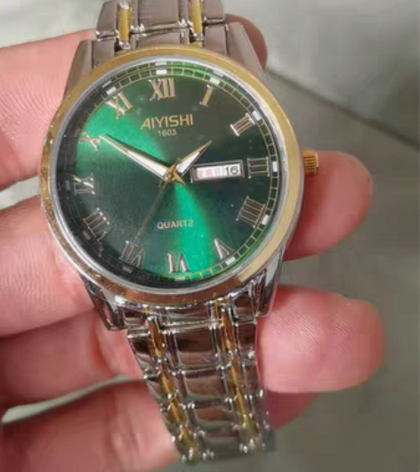 朋友寄卖，全新石英表一枚，未拆封，全新 ！...