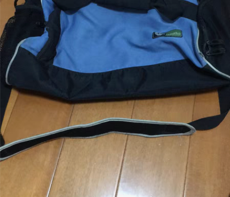 X026，李宁足球包。 感兴趣的话点“我想...