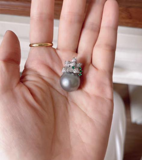 包邮稀有巨大的铂金灰大溪地吊坠，尺寸有16...