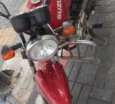 包邮铃木摩托车，个人一手，手续齐全，随时过...