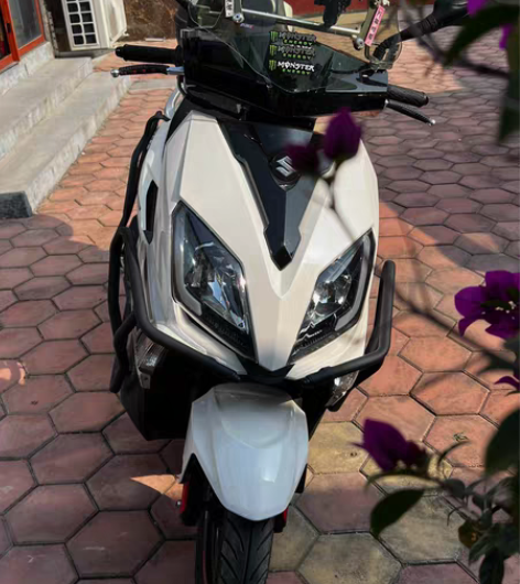 Suzuki/铃木六月份上牌,买了一辆轿车...