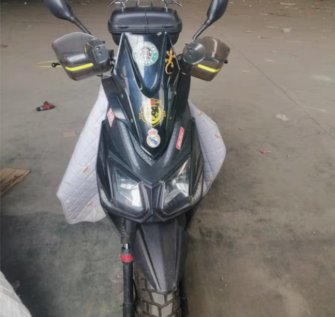 神鹰150电喷踏板刚跑一千公里，电喷发动机...