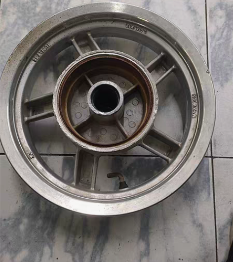 银钢侉子轮毂闲置有2年多了，转让给有需要的...