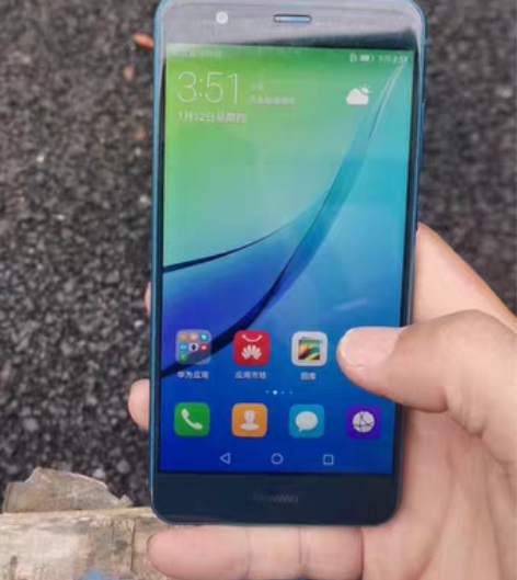 华为nova青春。64G+4内存,成色好,...