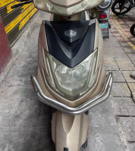 96V新大洲本田电动车，力气大续航远能爬坡...