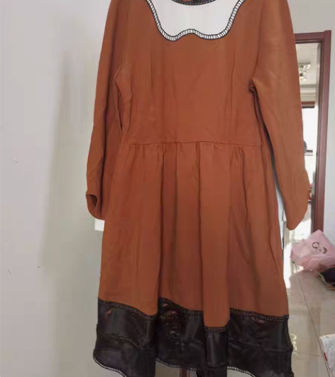 包邮娃娃领法式拼接连衣裙女2023年新款韩...