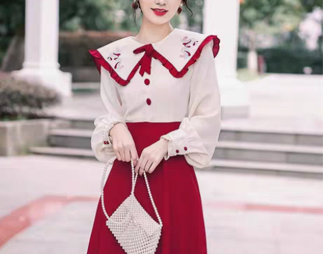 包邮假两件酒红色法式复古娃娃领绣花荷叶边连...