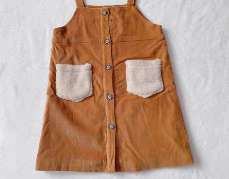 包邮女童冬季背带裙。全新。仅下水。一次未穿...