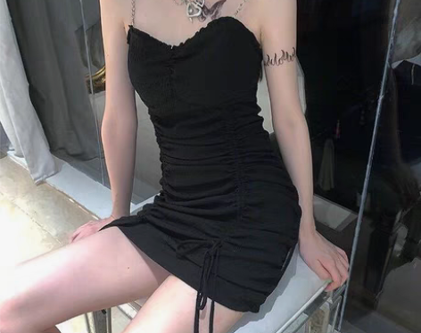 包邮暗非黑抹胸吊带连衣裙女紧身包臀裙抽绳褶...