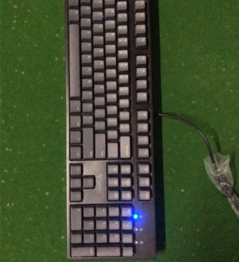 包邮雷柏V860-104键 机械键盘 樱桃...