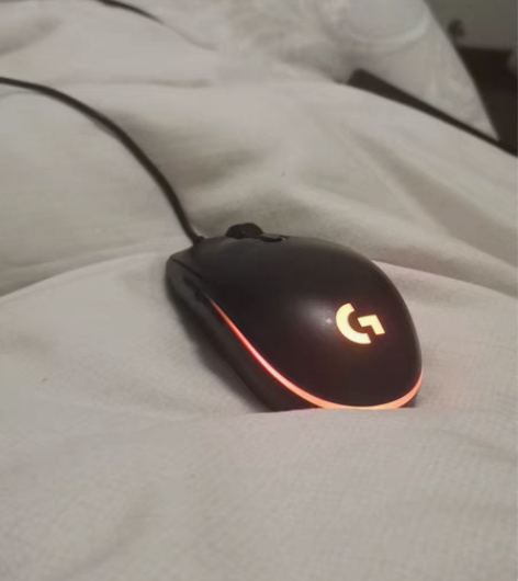 包邮罗技102 用了两年，滚轮滚不动，其他...