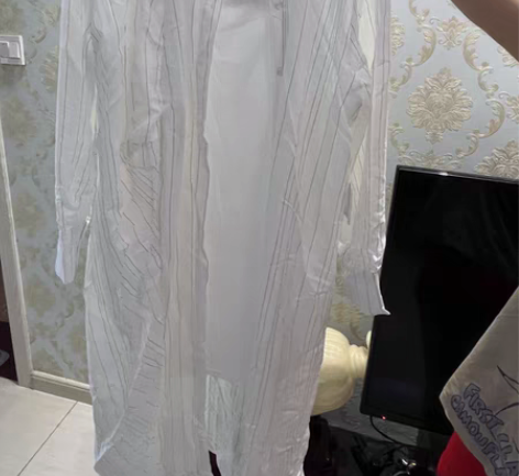 包邮全新未摘吊牌不想穿衬衫加内搭。原价89...