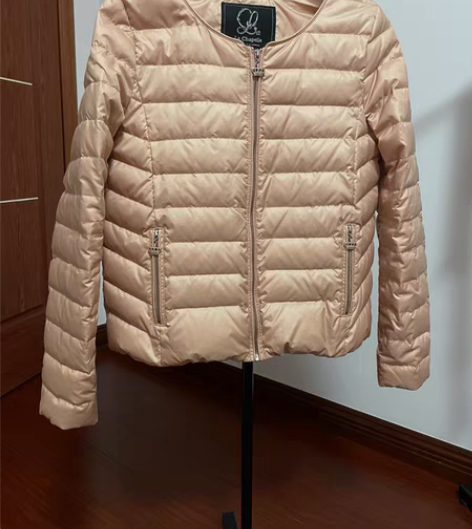 闲置 拉夏贝尔羽绒服 码数S 实体店入S轻...