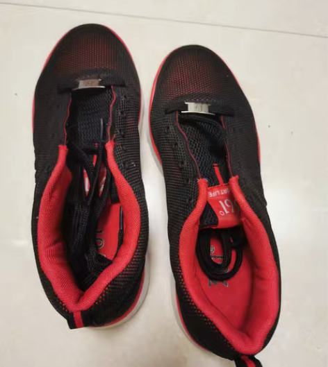 361度 男士运动鞋 感兴趣的话点“我想要...