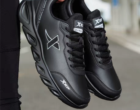 转卖【年货价】特步男鞋运动鞋2022秋冬季...