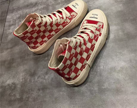 转卖回力飞跃联名款帆布鞋，36码，九成新 ...