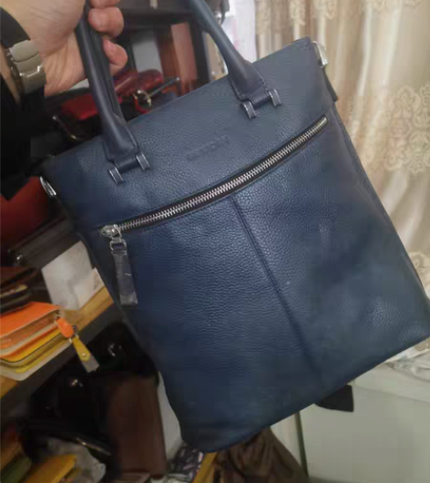 包邮实体店清仓！全新稻草人皮具正品牛皮真皮...