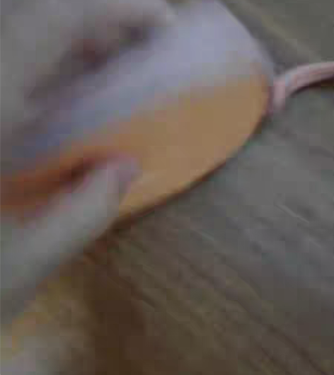 红谷手拿包，购于兴隆，看着喜欢这个颜色就买...