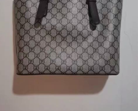 包邮女包手提 感兴趣的话点“我想要”和我私...