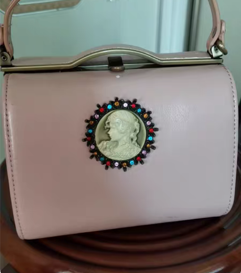 包邮粉色手提包 感兴趣的话点“我想要”和我...