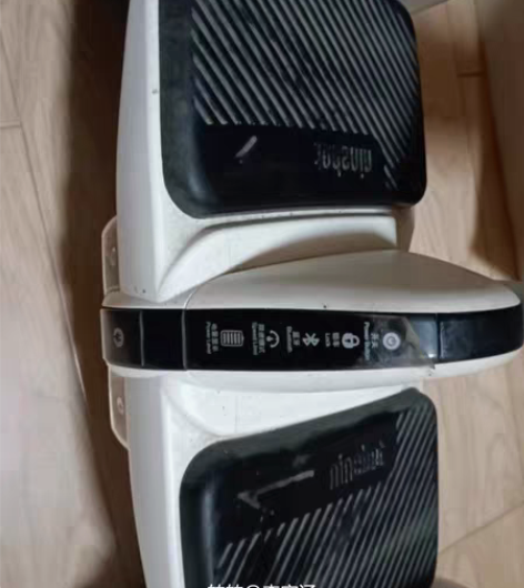 小米九号平衡车有需要的可以私信我哦 感兴趣...