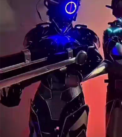 未来战士赛博朋克机甲战警穿戴机甲，新品发售...