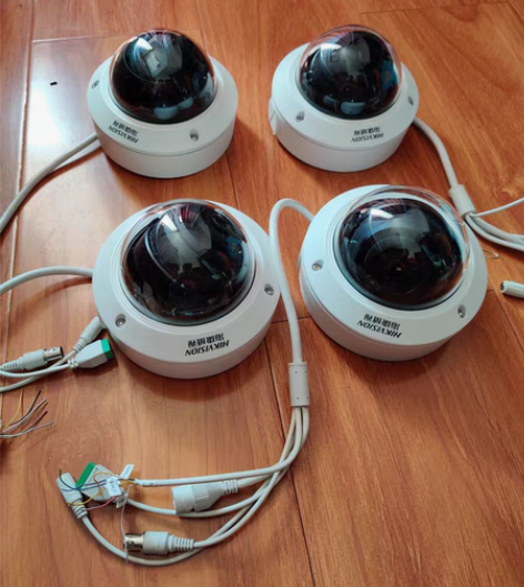 95新/200万POE 海康威视2CDF2...