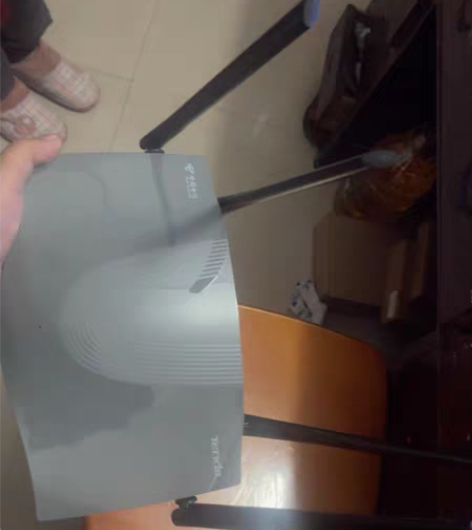 几乎全新wifi6路由器 感兴趣的话点“我...