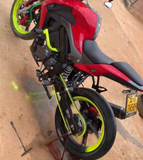 包邮贝纳利小迅龙150/tnt。急出。换钱...