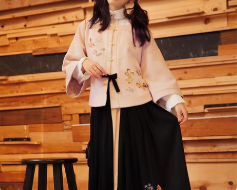 徐娇织羽集七秒方领外套半身裙汉服改良汉元素...
