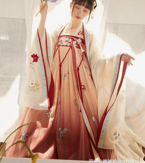 包邮十三余 小豆蔻儿】[玉露酥山] 对襟衫...