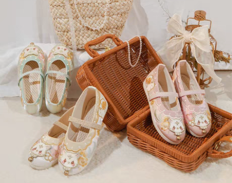 转卖十三余小豆蔻儿[猫铃铛]国风刺绣清新浅...