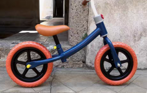 【全新包邮】儿童车儿童滑步车无脚踏平衡车幼...