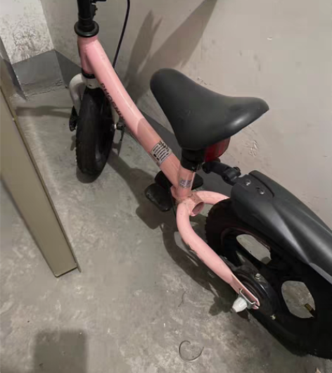 转卖凤凰儿童平衡车无脚踏自行车两用3-6岁...