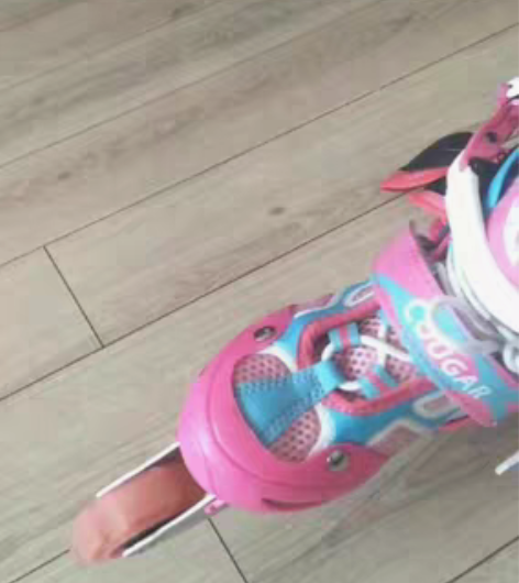 转卖美洲狮溜冰鞋  全套装  可调8轮 全...