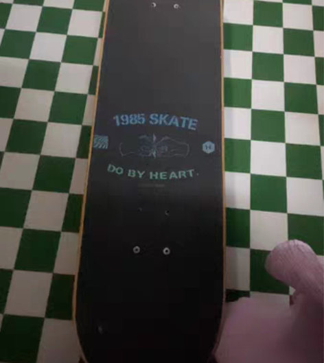 转卖1985滑板DBH青少年初学者双翘板动...