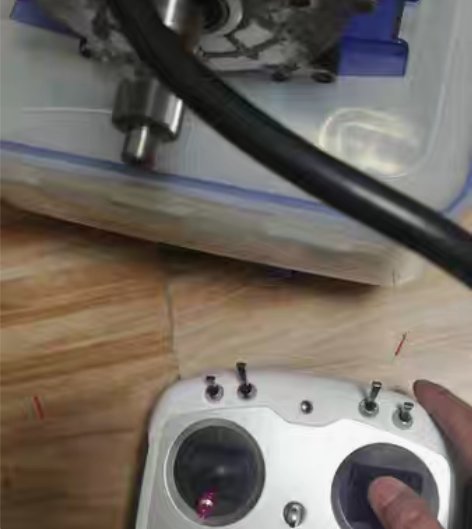 包邮差速电机做遥控机器人履带车工作车 一块...