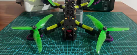 包邮出五寸穿越机，航拍穿越机，全套到手飞套...