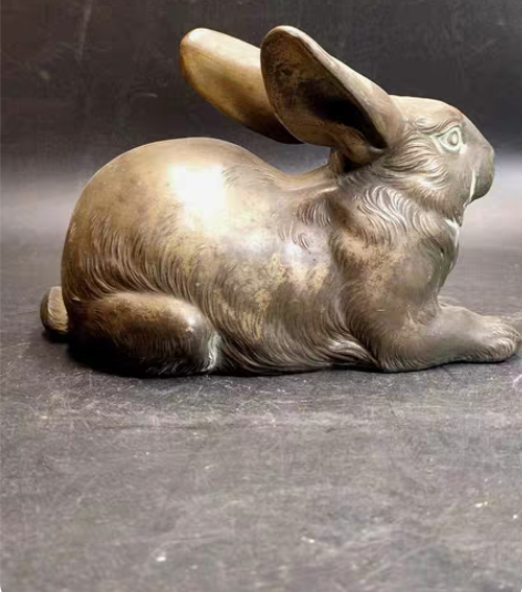 锡器 清末民国时期锡制生肖兔摆件，完整无裂...