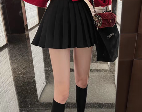 转卖IN MIMIFACE 黑色高腰百褶裙...