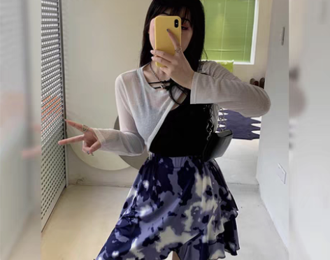 转卖【薅羊毛专区】高冷小魔女性感撩人套装女...