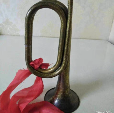 包邮文革时期老铜军号《能吹响冲锋号》 文革...